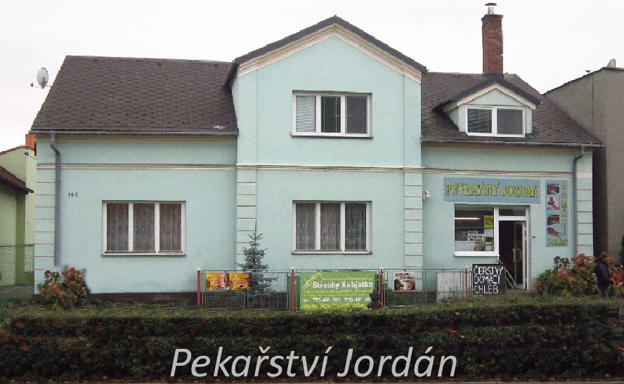 Naše pekařství,hlavní budova